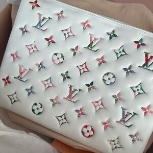 Louis Vuitton Multicolor Floral Monogram clutch